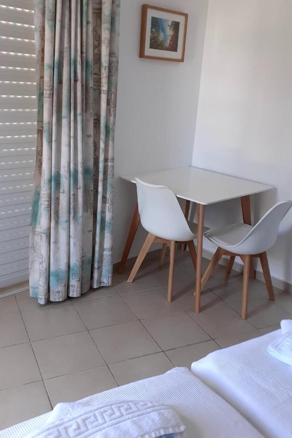 Nikolaki Rooms Pórto Ráfti Exterior foto