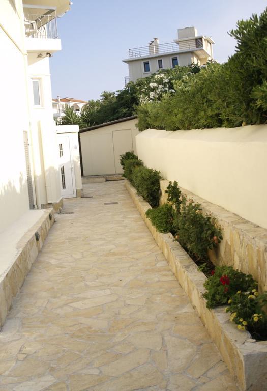 Nikolaki Rooms Pórto Ráfti Exterior foto